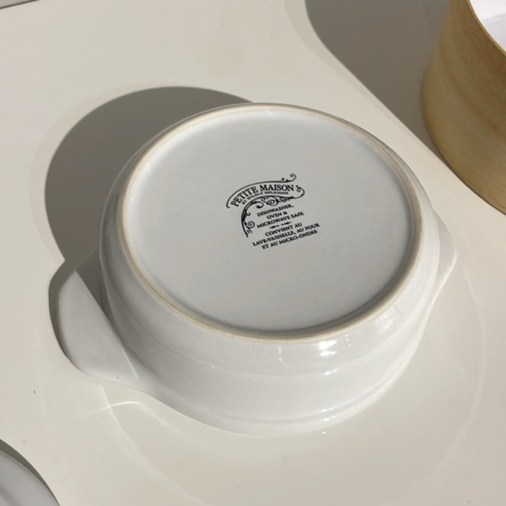 Brand New Petite Maison White Ceramic Brie Cheese Baker Baking Dish Ovenproof - Picture 5 of 10